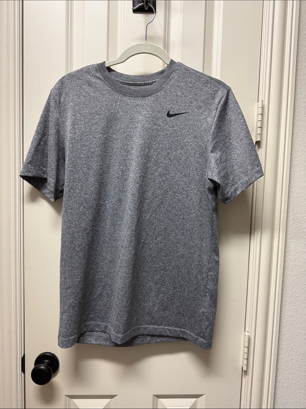 Men's NIKE DRI FIT  Gray Heather Performance Short Sleeve Tee- small